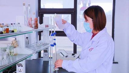 以十九屆六中全會精神為指引，加快推進生物飼料研發，提升產業核心競爭力