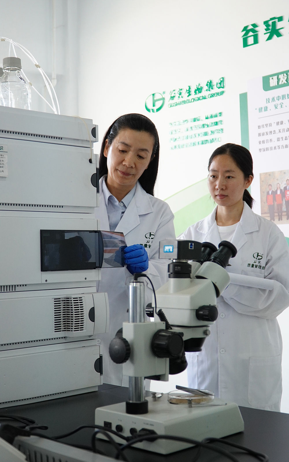 巾幗共繪新時代 生物飼料研發領域的女性力量